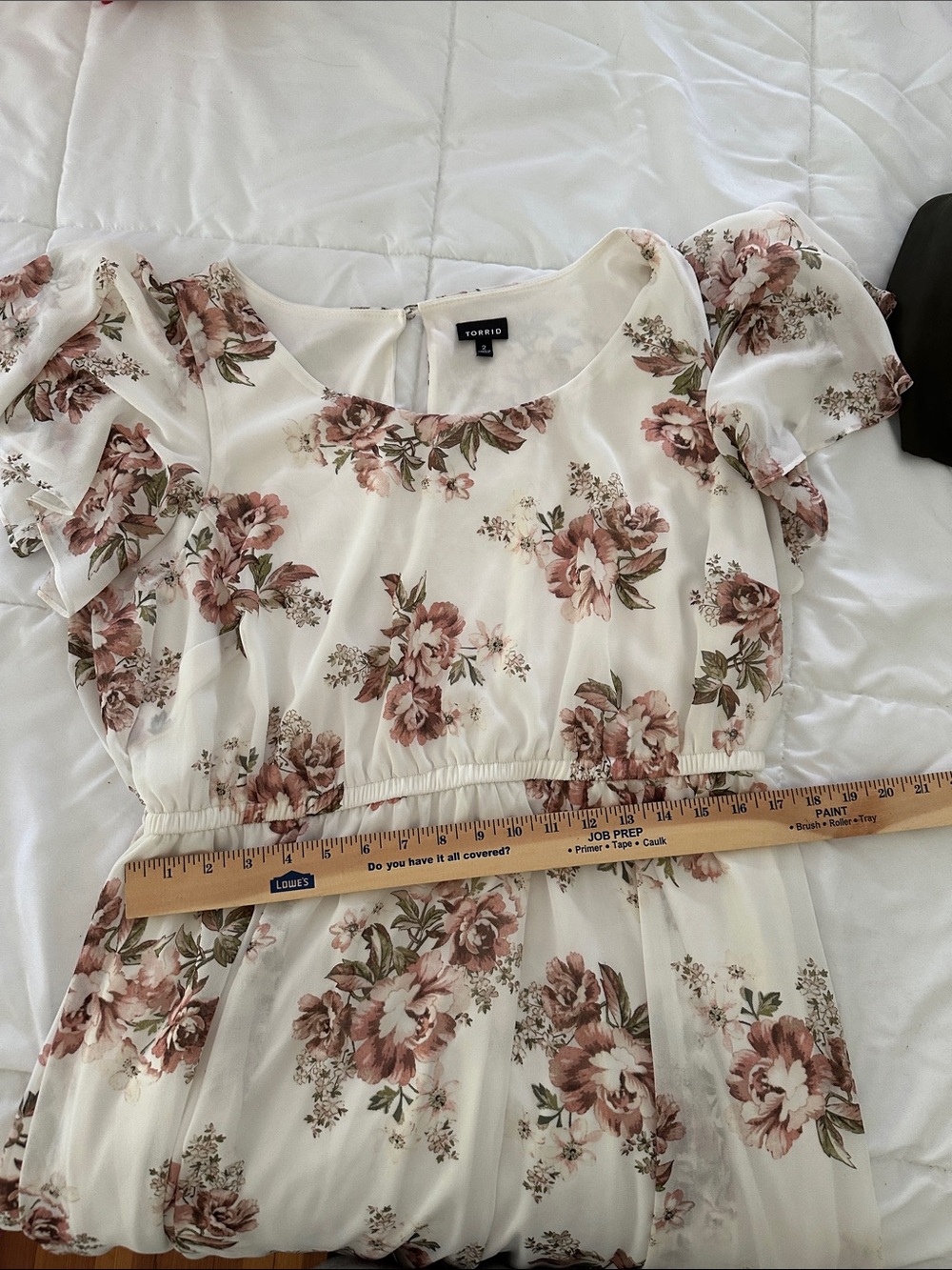 torrid Cream floral Dress with Dusty Rose Floral Print 🌸🌹🥀